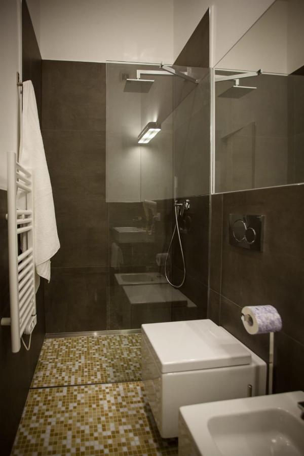 Dimora Mefite-Camere Con Bagno Privato E Self Check-In Matera Exterior foto