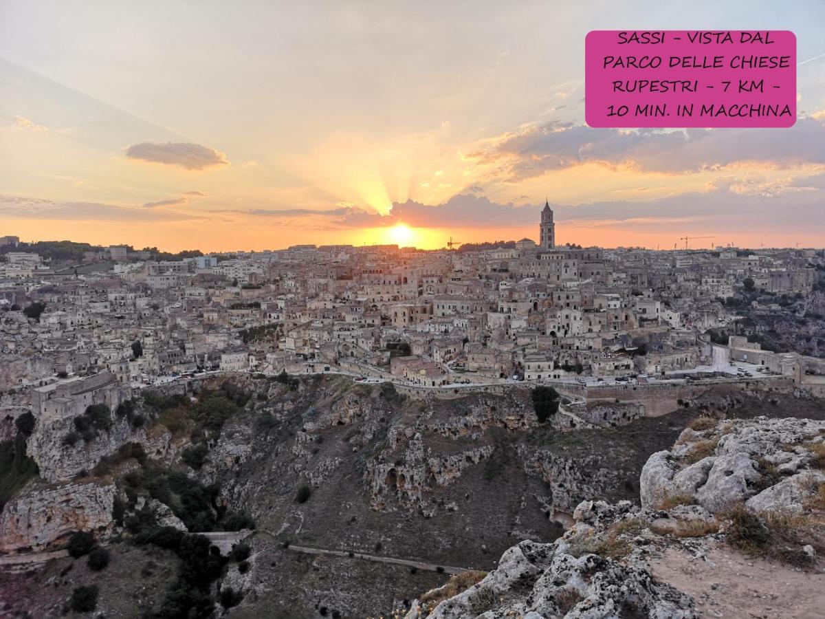 Dimora Mefite-Camere Con Bagno Privato E Self Check-In Matera Exterior foto
